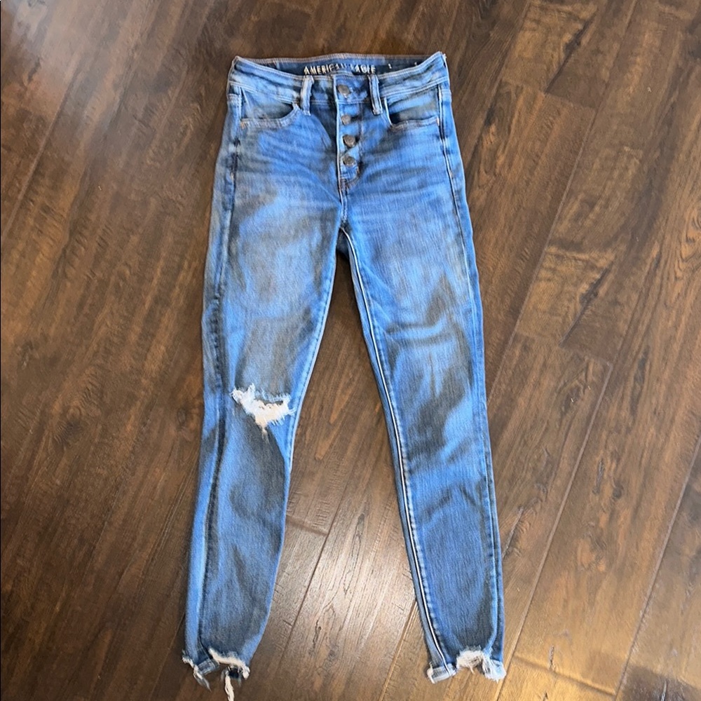 American Eagle Outfitters Women's Blue Distressed Jeans